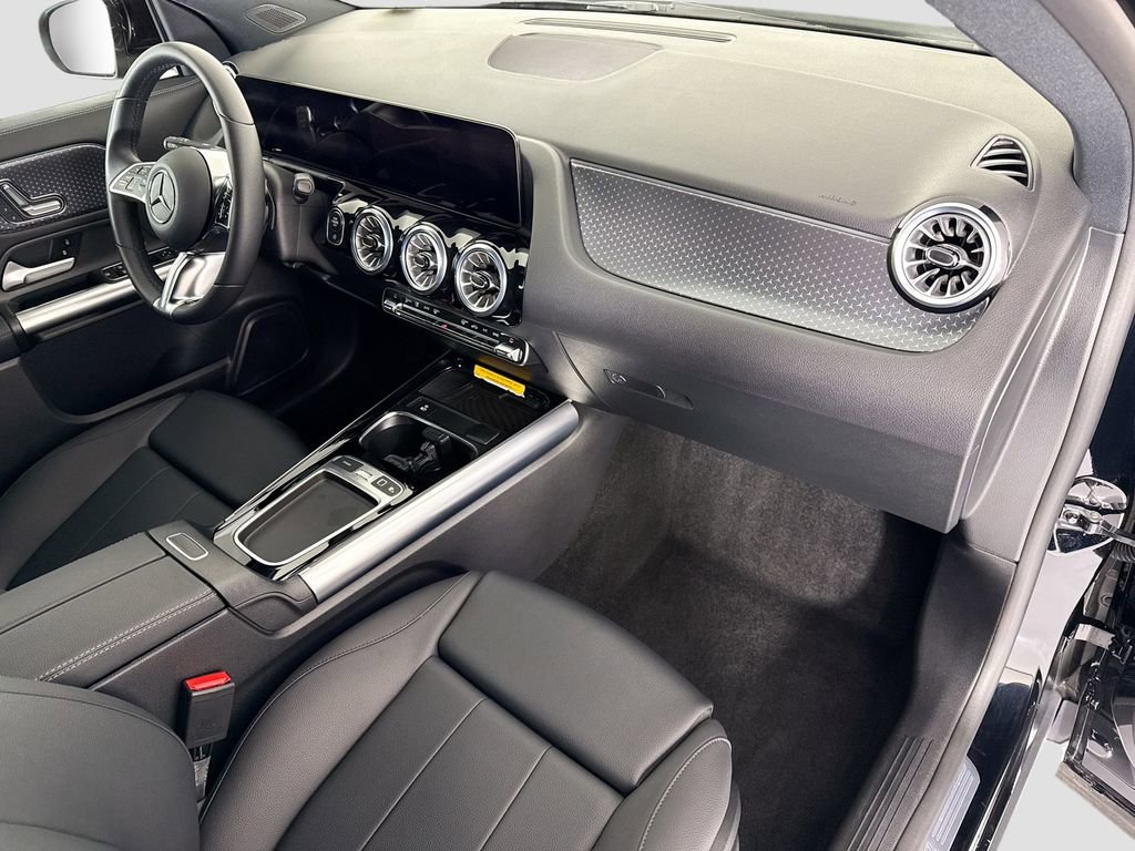 Certified 2025 Mercedes-Benz GLA 250 image 17