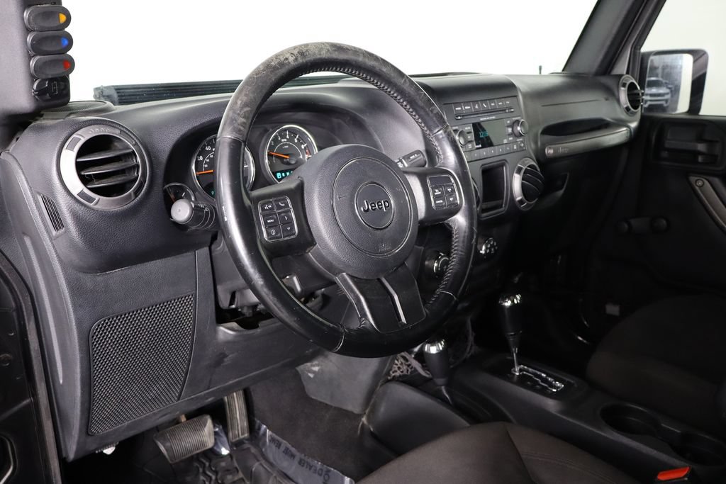 Used 2017 Jeep Wrangler Sport w/ Quick Order Package 24S AWD/4WD image 14