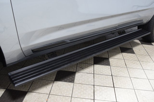 Used 2023 Cadillac Escalade Sport w/ LPO, ONYX Package image 30