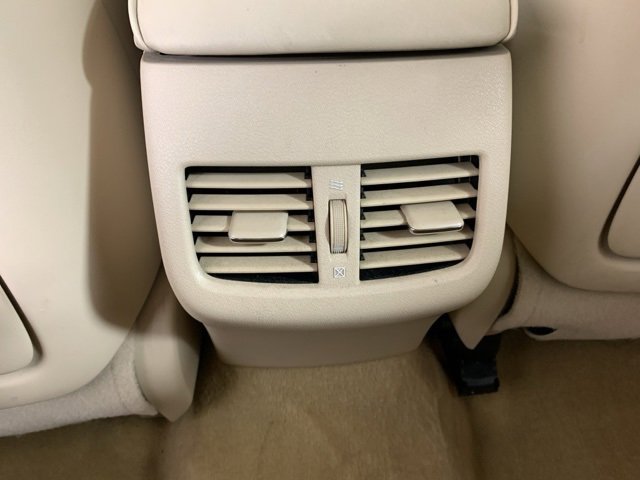 Used 2010 Lexus ES 350 image 32