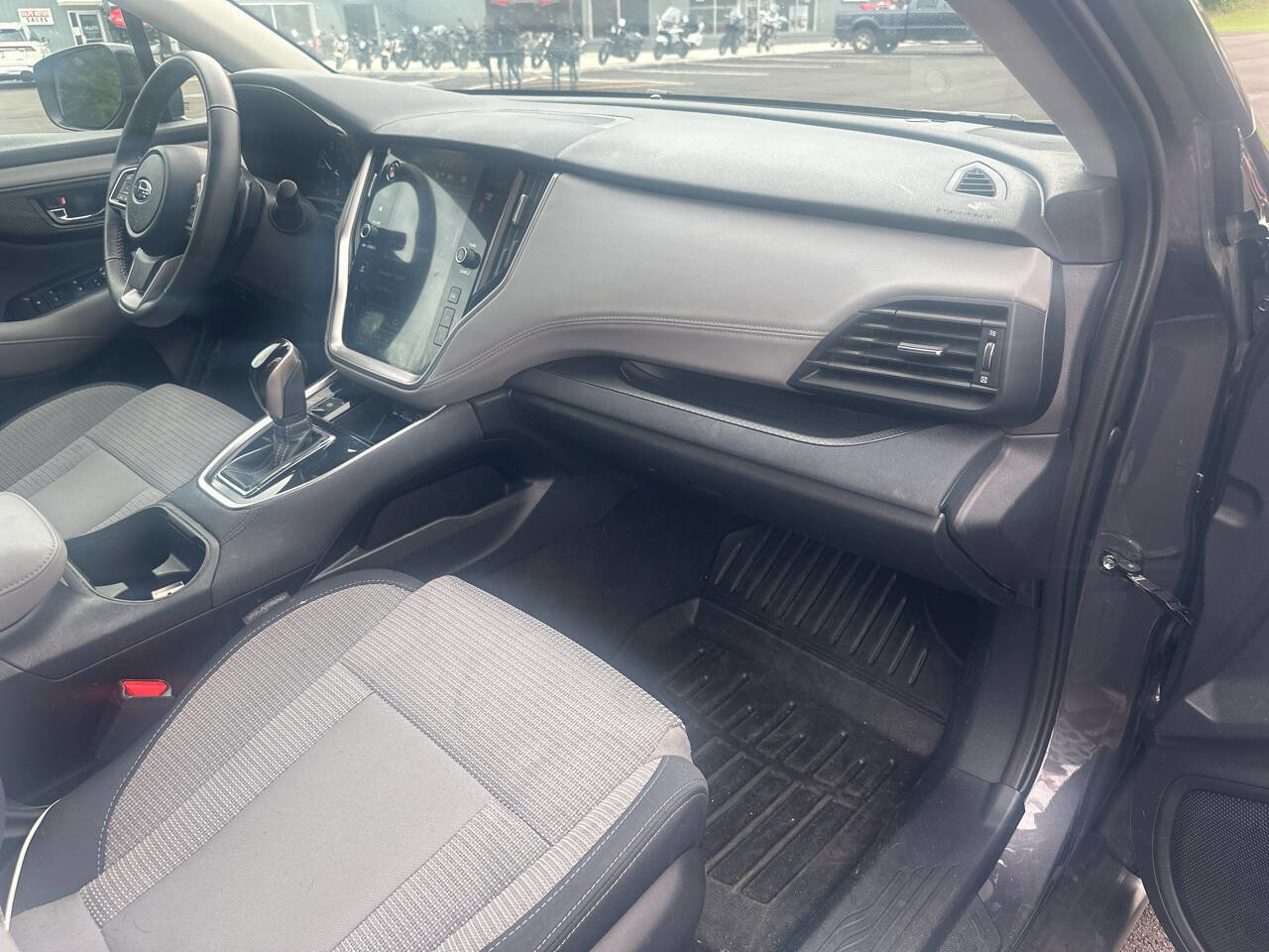 Used 2023 Subaru Outback Premium image 31