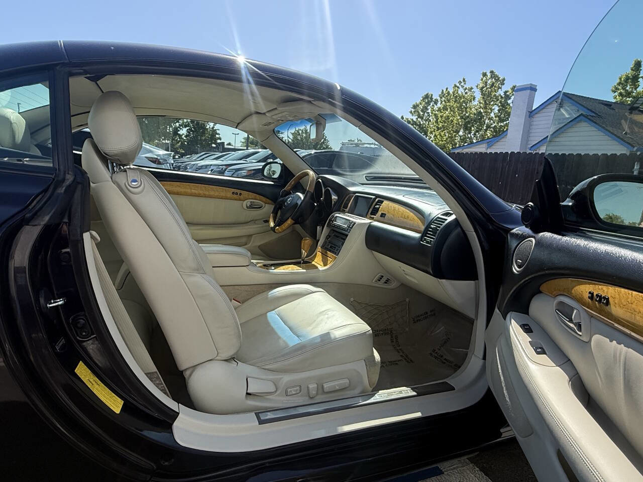 Used 2004 Lexus SC 430 Convertible RWD image 15