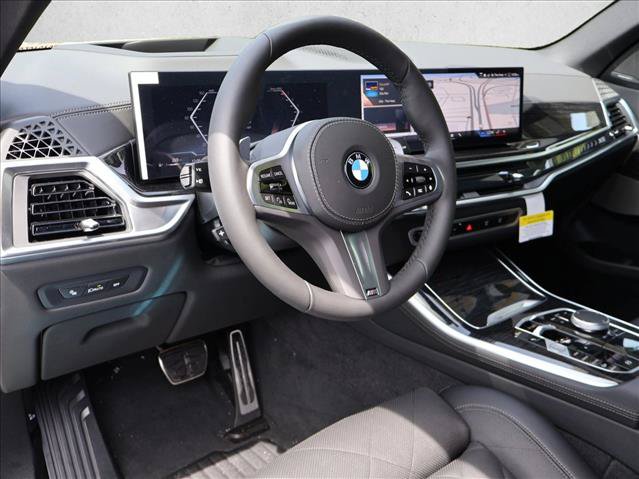 New 2026 BMW X5 xDrive40i w/ M Sport Package AWD/4WD image 3