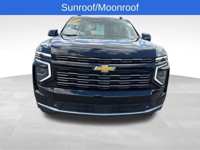 Used 2025 Chevrolet Suburban High Country AWD/4WD image 8
