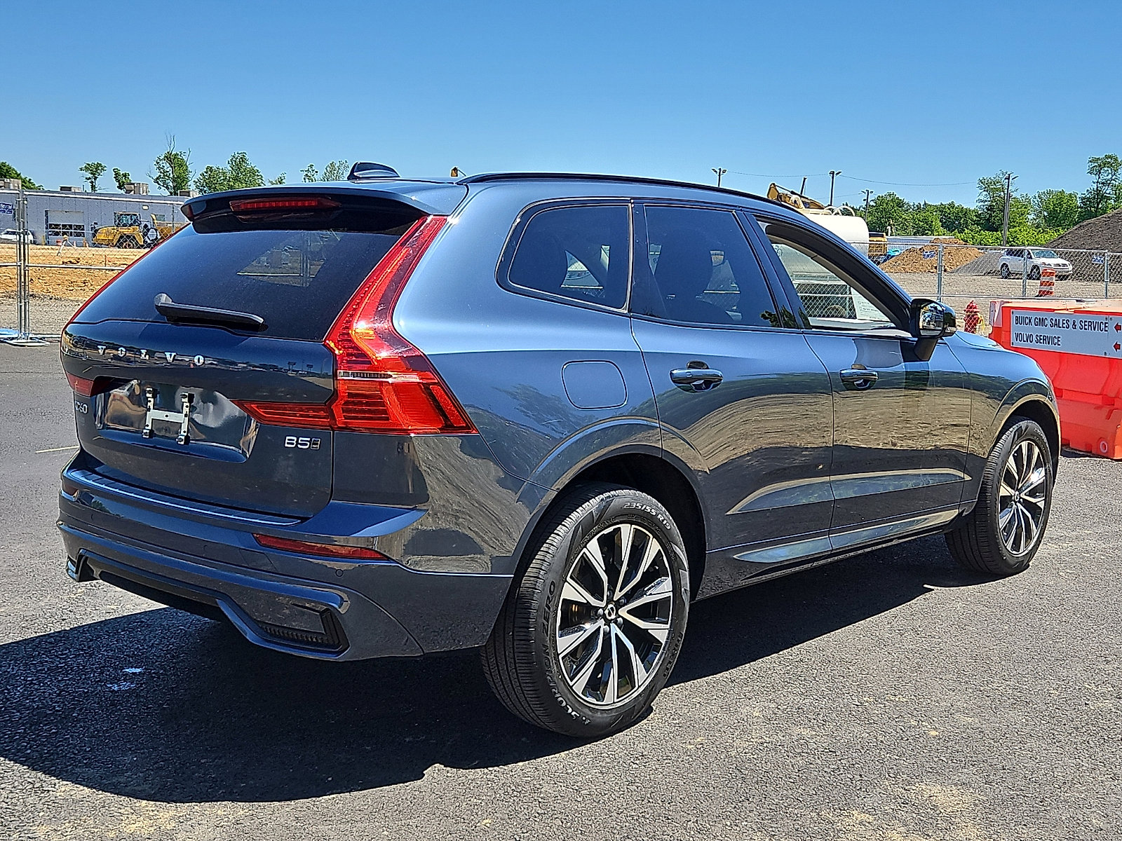 Certified 2024 Volvo XC60 B5 Core w/ Protection Package Premier AWD/4WD image 6