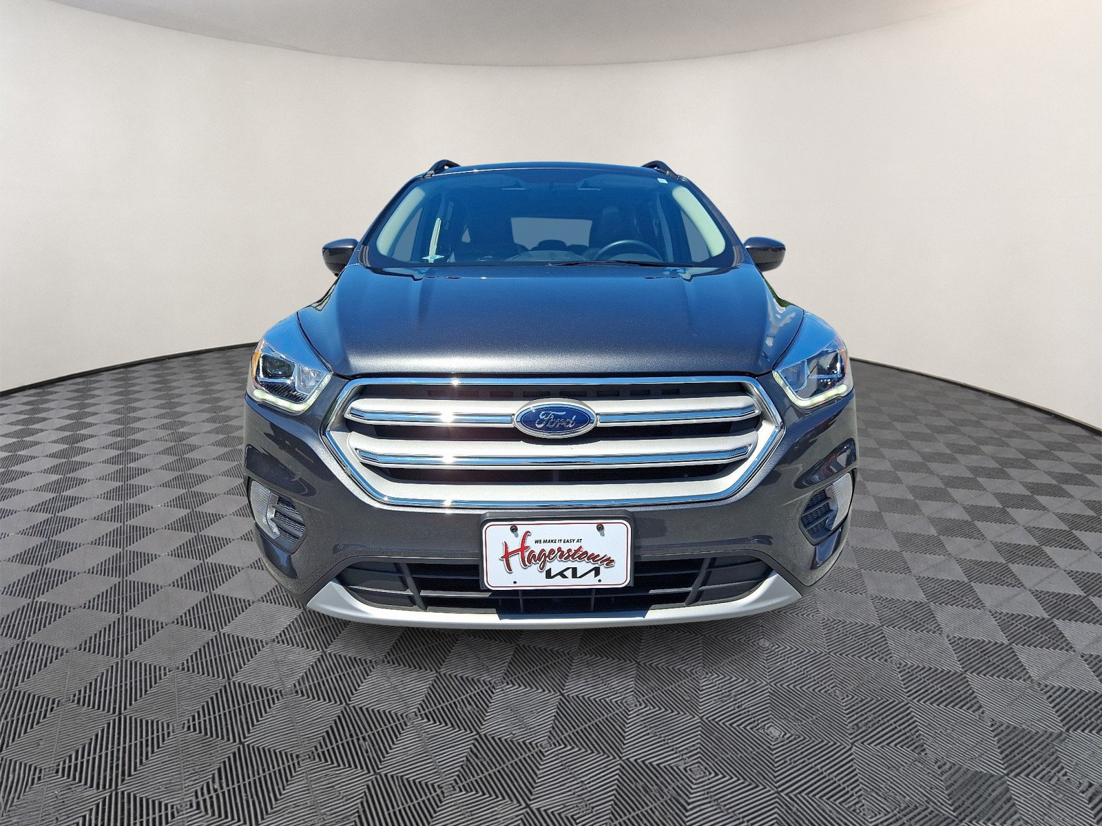 Used 2019 Ford Escape SEL AWD/4WD image 2