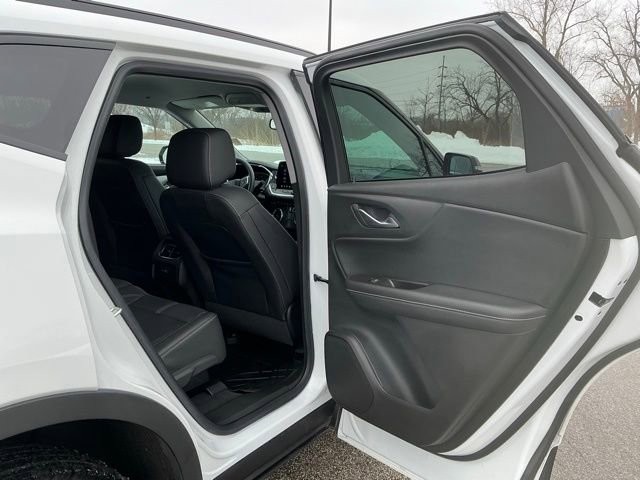 Used 2024 Chevrolet Blazer LT w/ Midnight/Sport Edition image 18