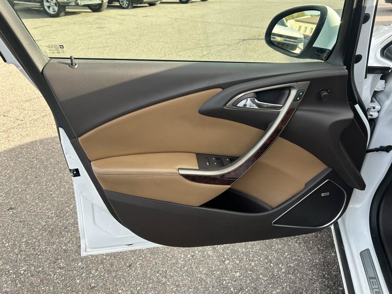 Used 2013 Buick Verano Leather FWD image 14
