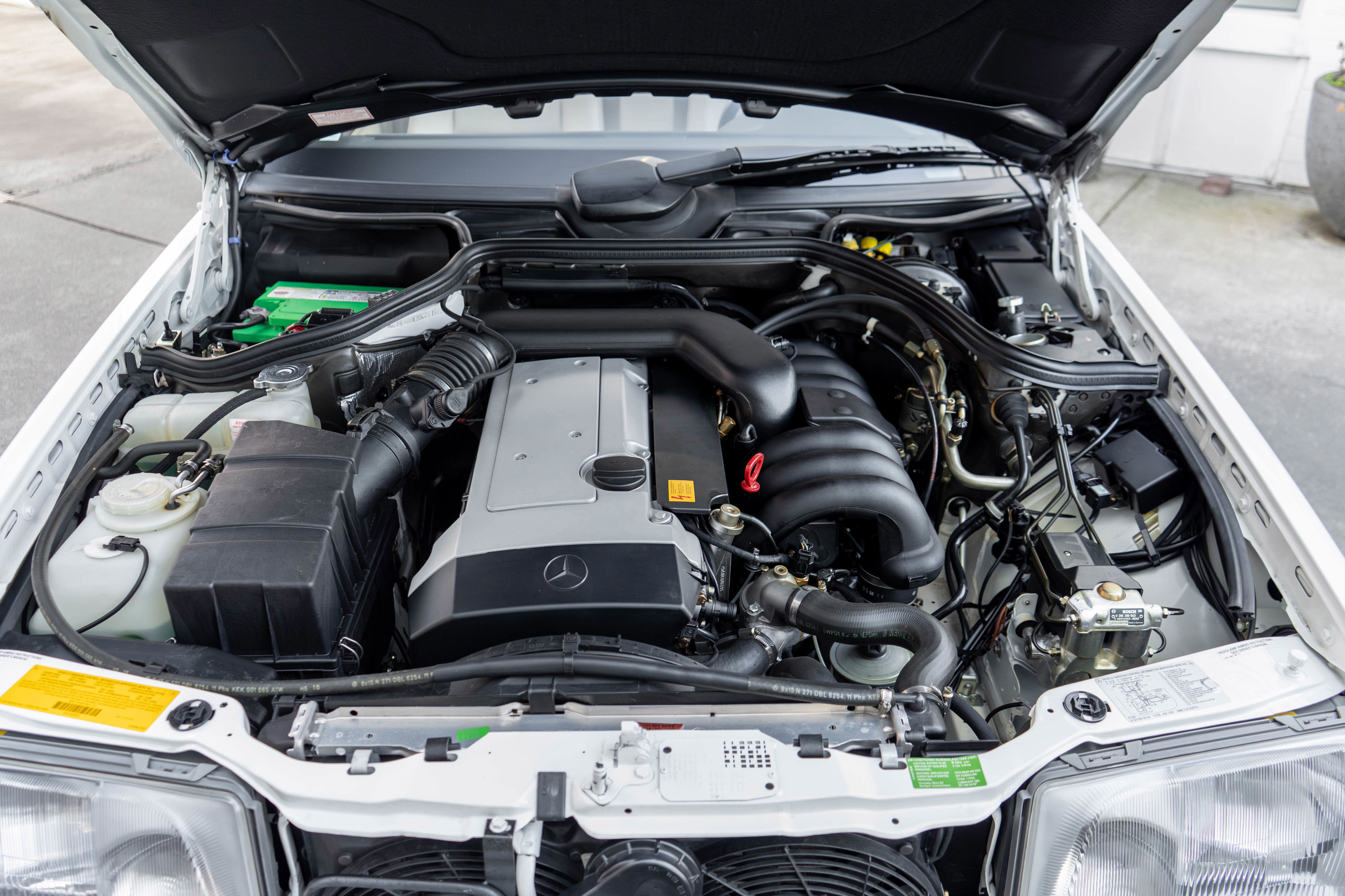 Used 1995 Mercedes-Benz E 320 Convertible image 27