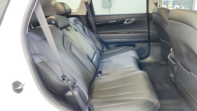 Used 2025 Genesis GV80 2.5T Standard AWD/4WD image 28