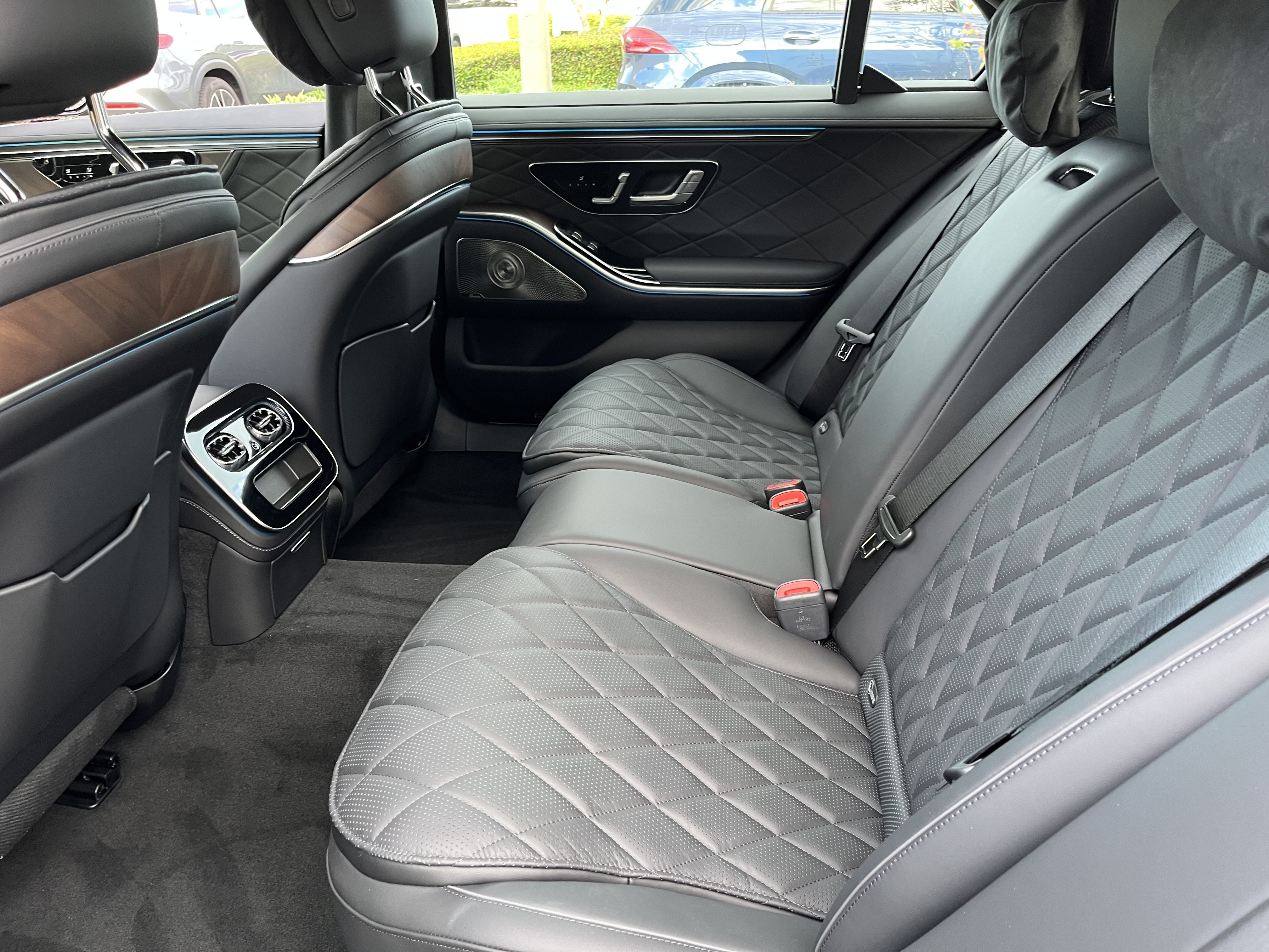 New 2027 Mercedes-Benz S 580 4MATIC Sedan image 16