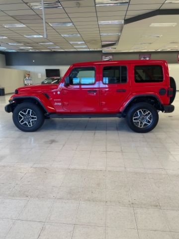 Used 2024 Jeep Wrangler Unlimited Sahara AWD/4WD image 6