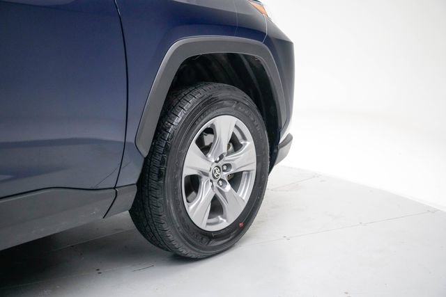Used 2025 Toyota RAV4 XLE AWD/4WD image 20