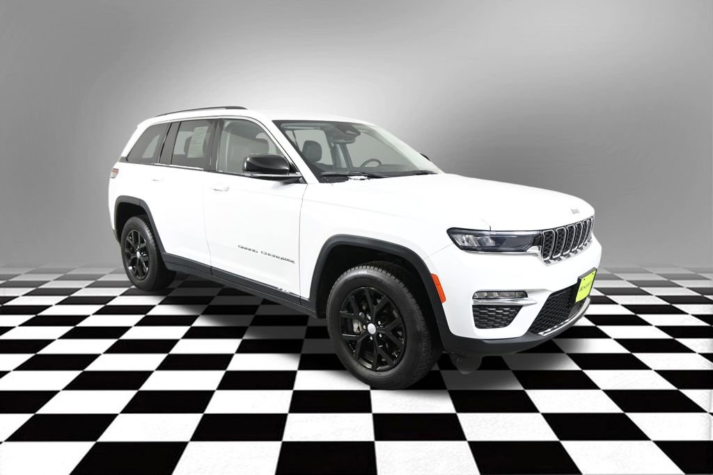 Used 2023 Jeep Grand Cherokee Limited AWD/4WD image 11