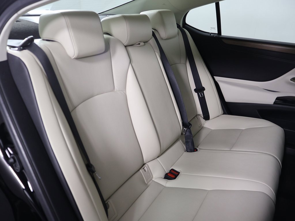 Used 2023 Lexus ES 250 w/ Premium Package image 30