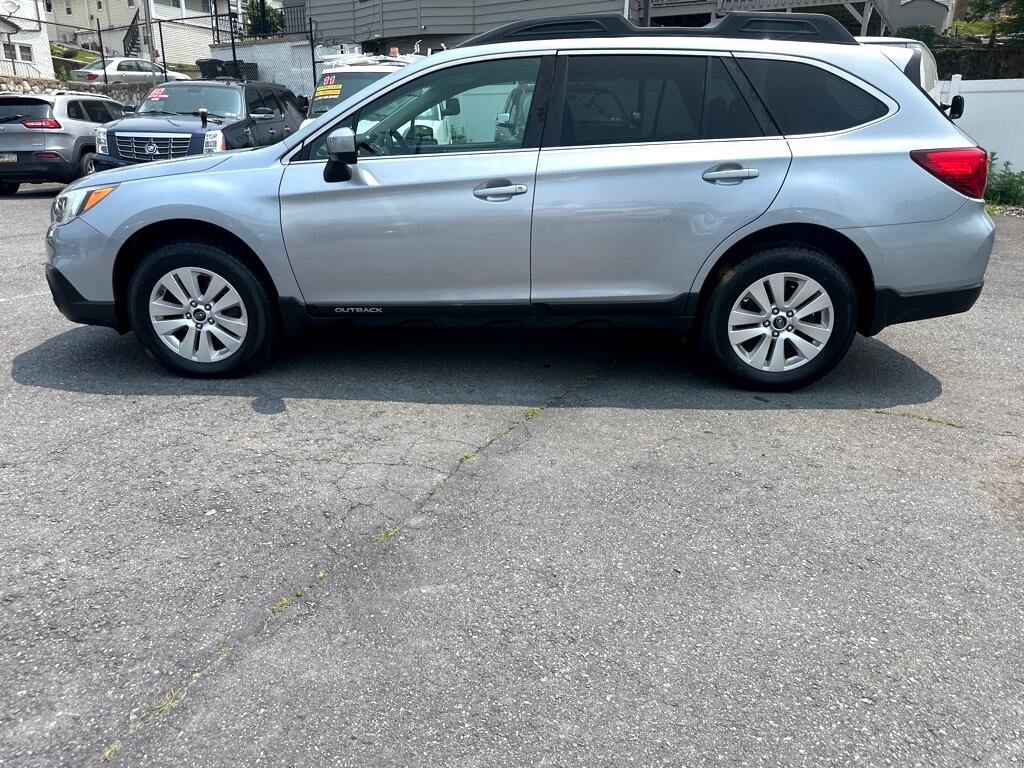 Used 2017 Subaru Outback 2.5i Premium image 9