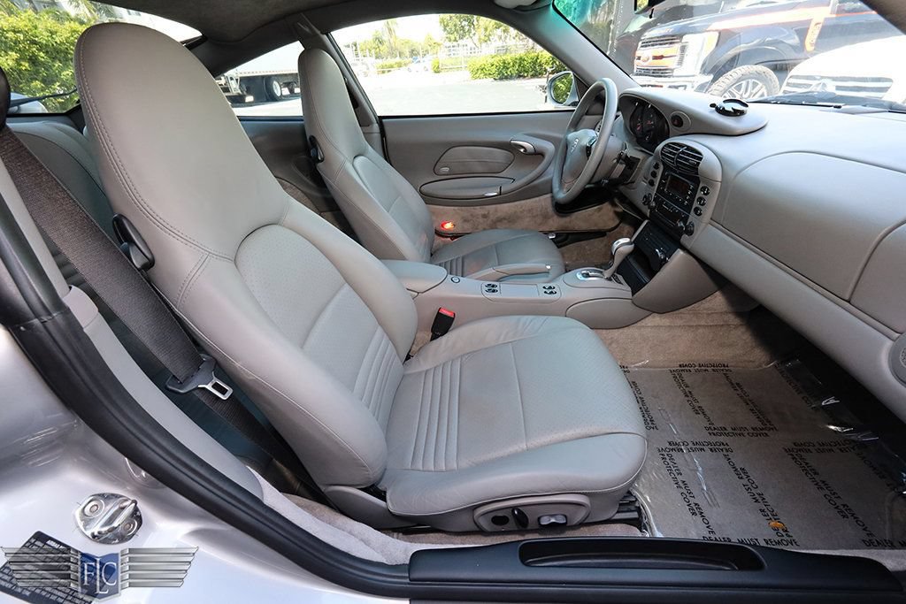 Used 2000 Porsche 911 Carrera 4 AWD/4WD image 15