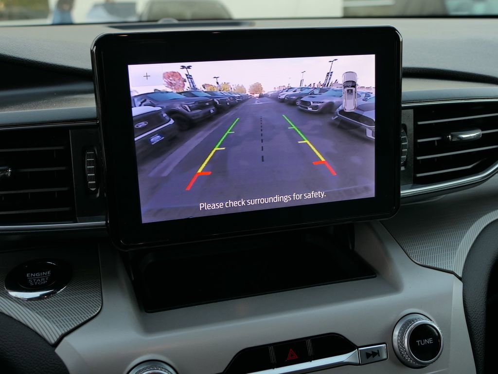 Used 2024 Ford Explorer XLT w/ Equipment Group 202A image 22