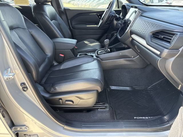 Used 2025 Subaru Forester Limited AWD/4WD image 14