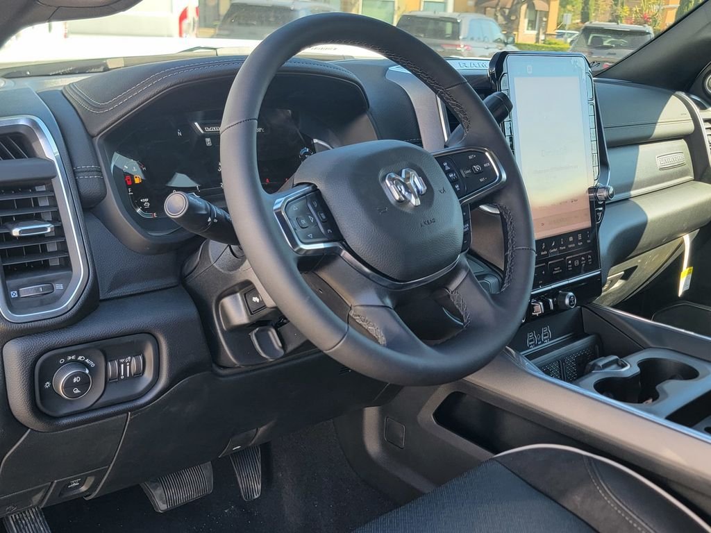 New 2026 RAM 2500 Laramie AWD/4WD image 6