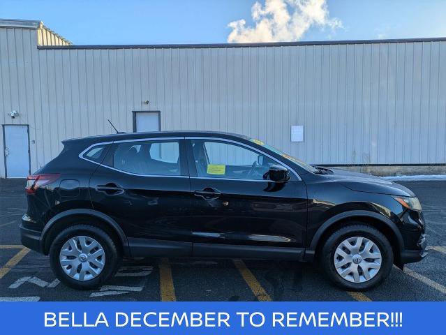 Certified 2020 Nissan Rogue Sport S image 3