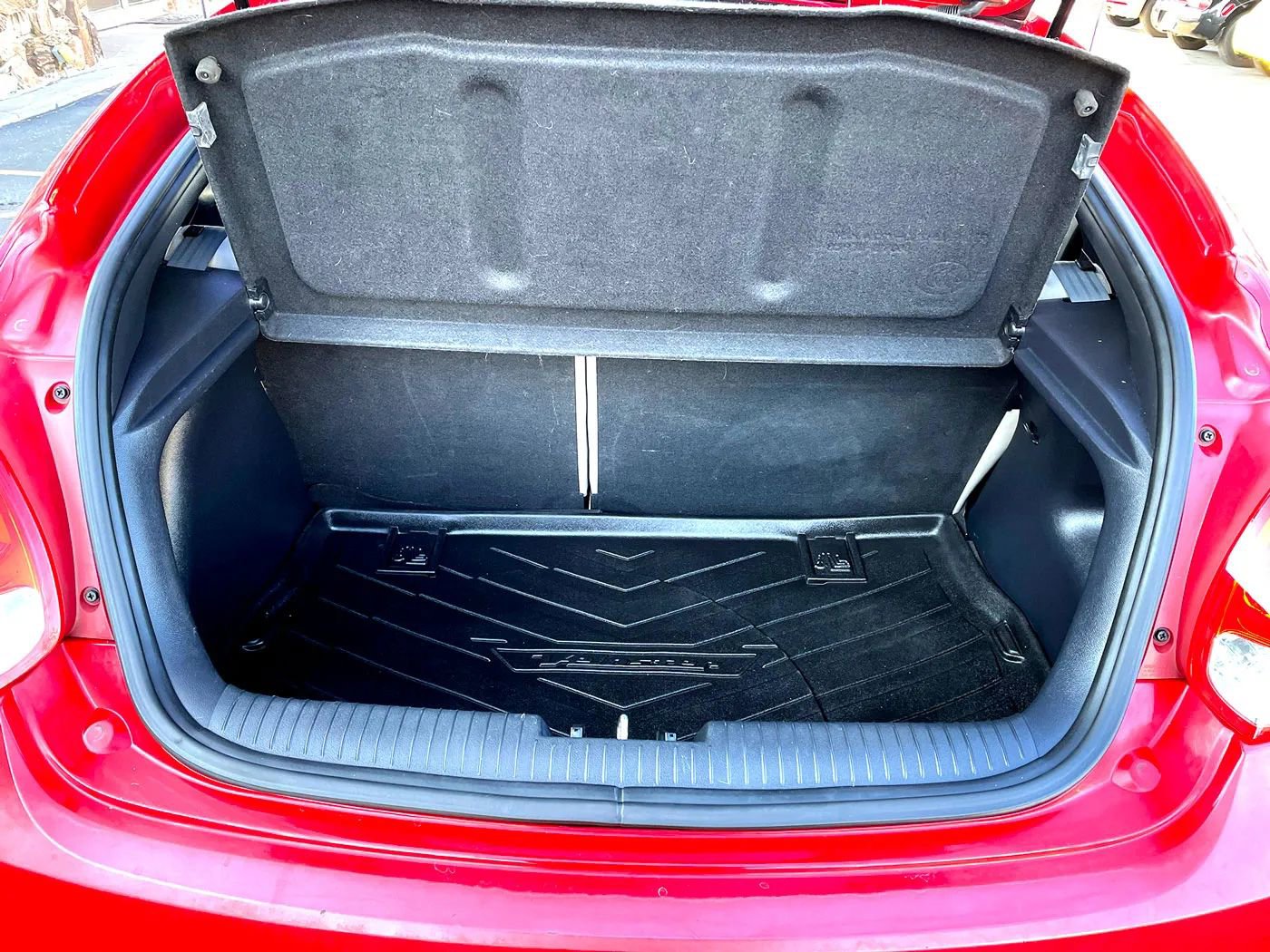 Used 2013 Hyundai Veloster image 6