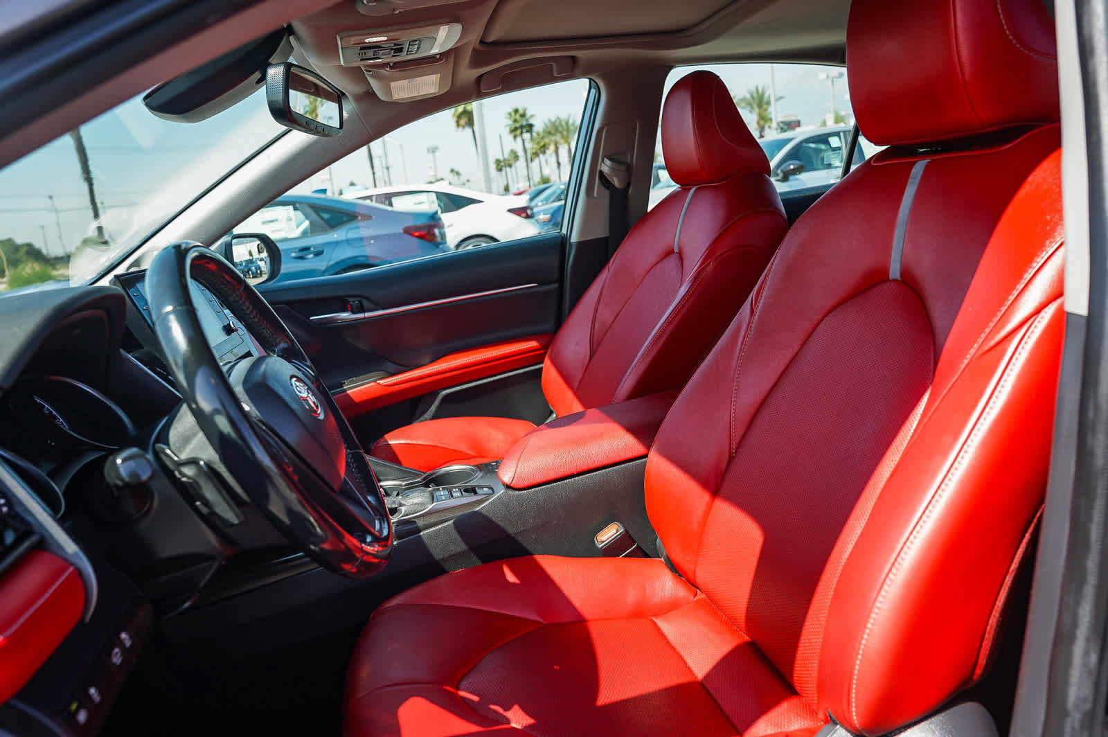 Used 2021 Toyota Camry XSE w/ Navigation Upgrade Package image 18