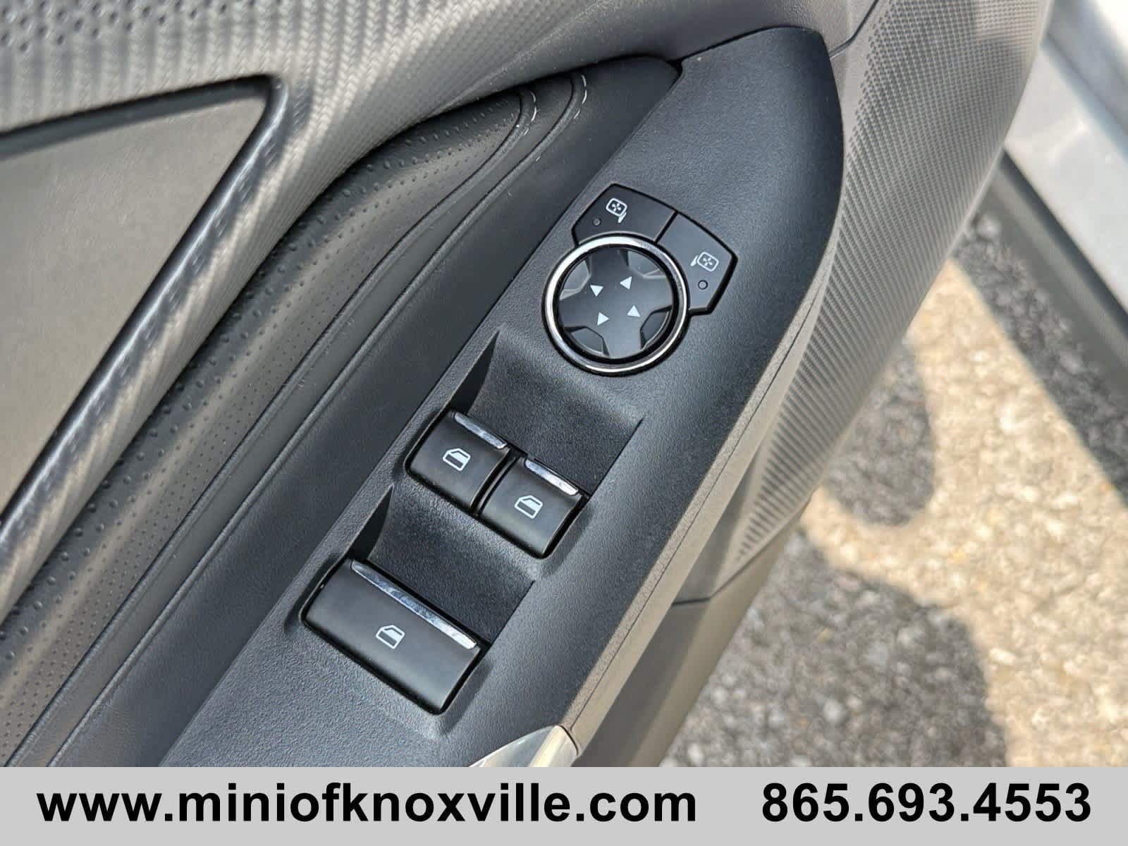Used 2025 Ford Mustang Premium RWD image 15