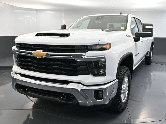 Used 2024 Chevrolet Silverado 3500 LT image 13
