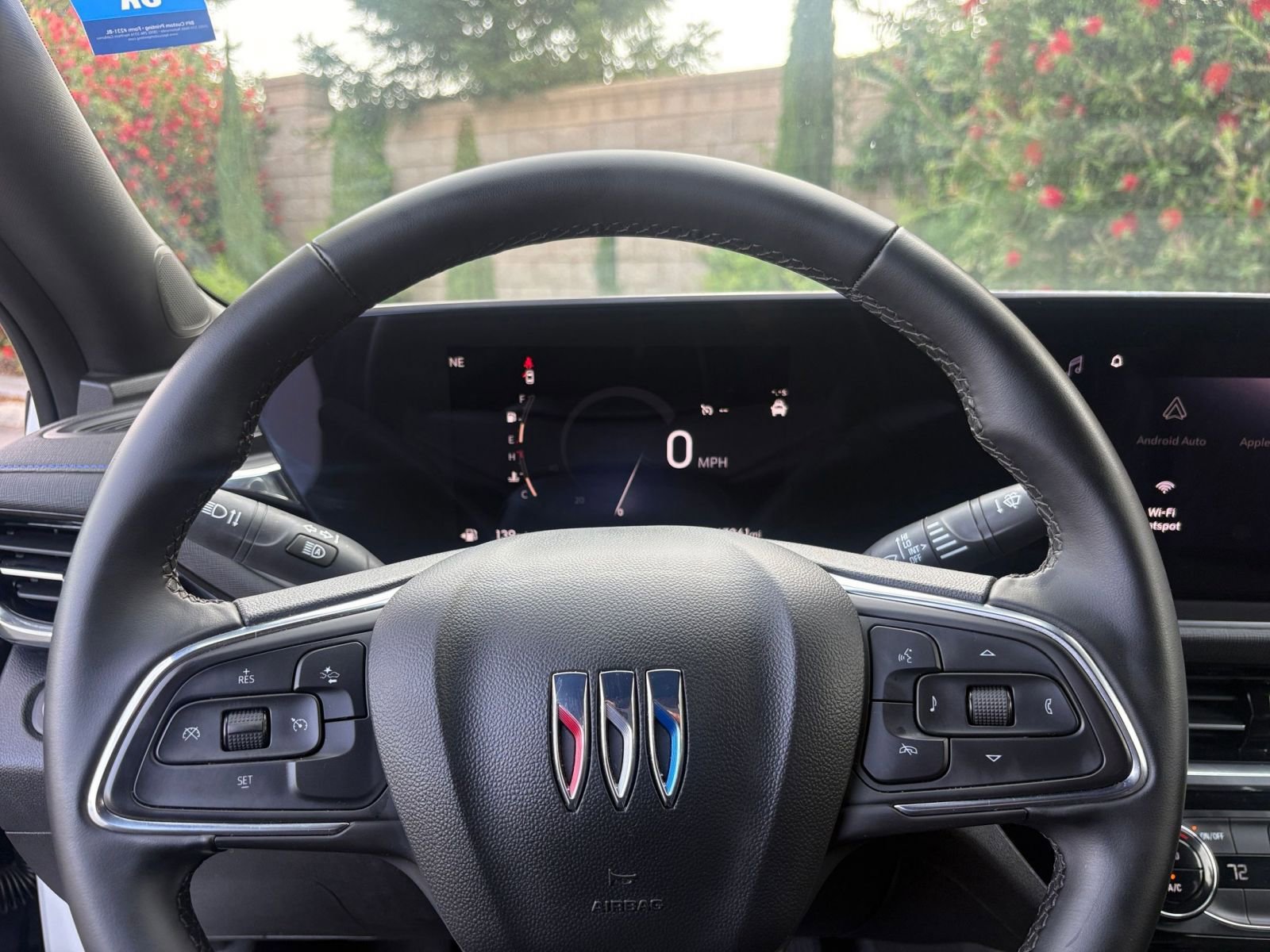 Used 2025 Buick Envista Sport Touring image 27