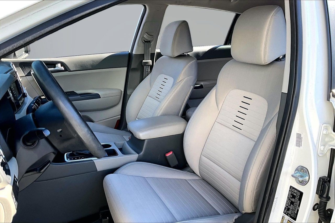 Used 2017 Kia Sportage LX w/ LX Popular Package FWD image 19