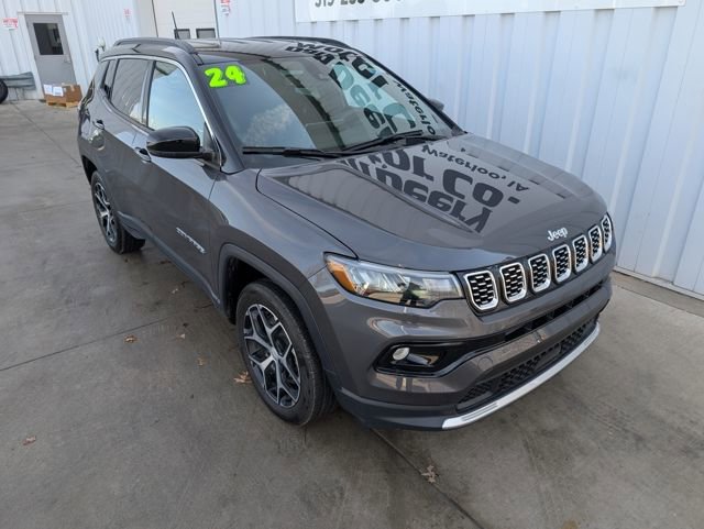 Used 2024 Jeep Compass Limited image 6