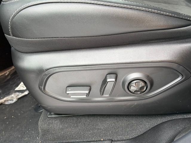 New 2025 Jeep Grand Cherokee 4WD image 15