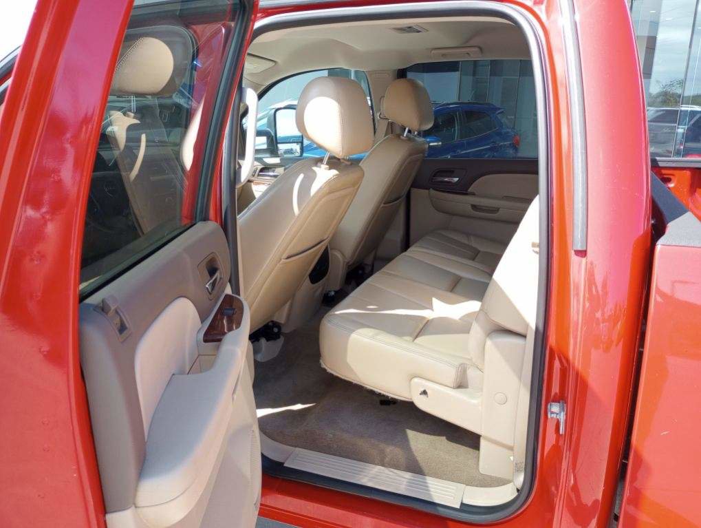 Used 2012 GMC Sierra 2500 SLT w/ SLT Convenience Package image 5