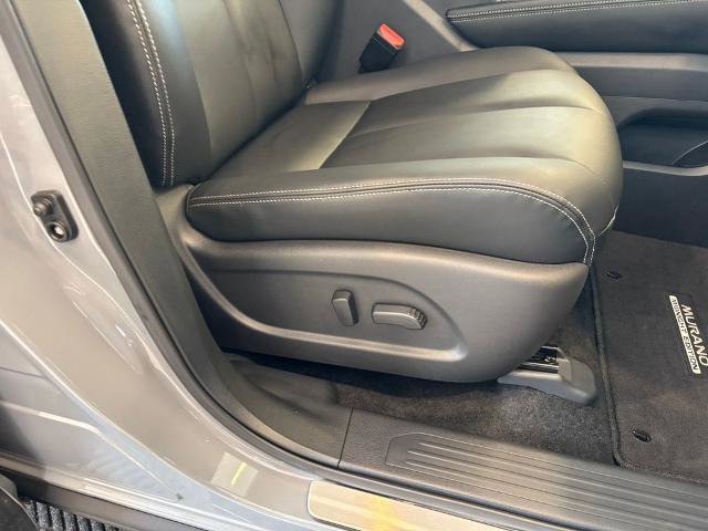 Certified 2024 Nissan Murano SV w/ SV Midnight Edition Package AWD/4WD image 23