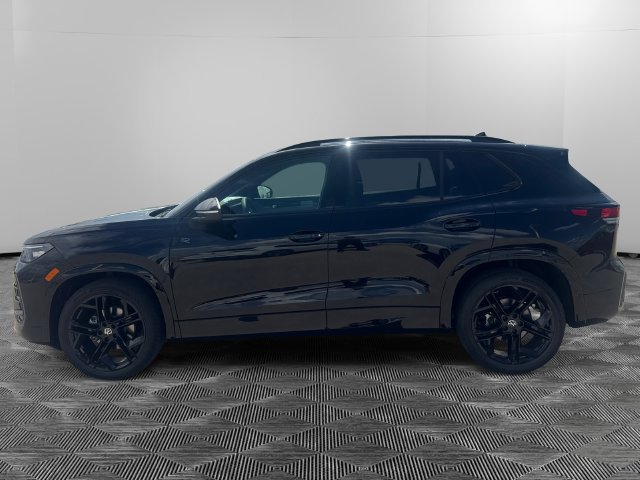 New 2026 Volkswagen Tiguan SE R-Line FWD image 2