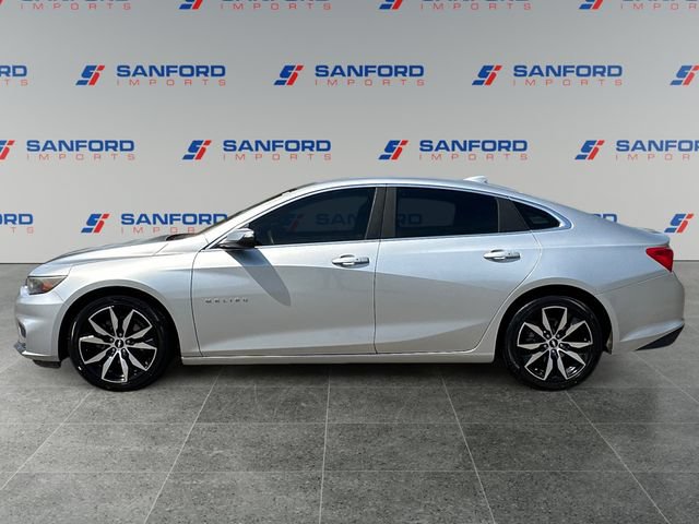 Used 2017 Chevrolet Malibu LT w/ Driver Confidence Package FWD image 2