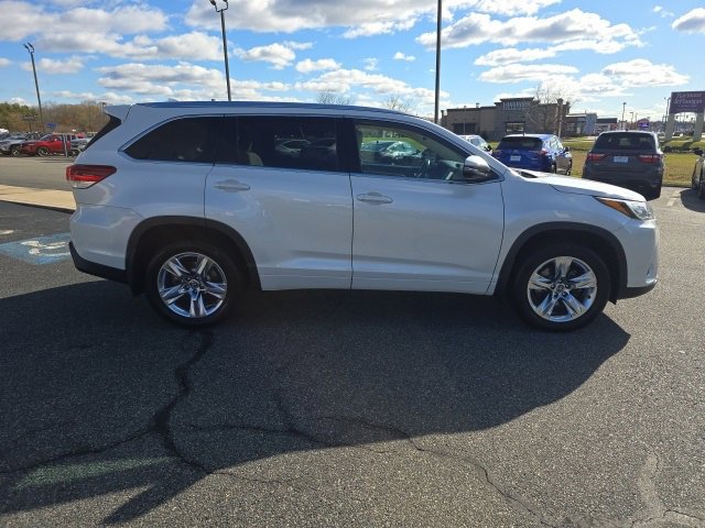 Used 2019 Toyota Highlander Limited image 8