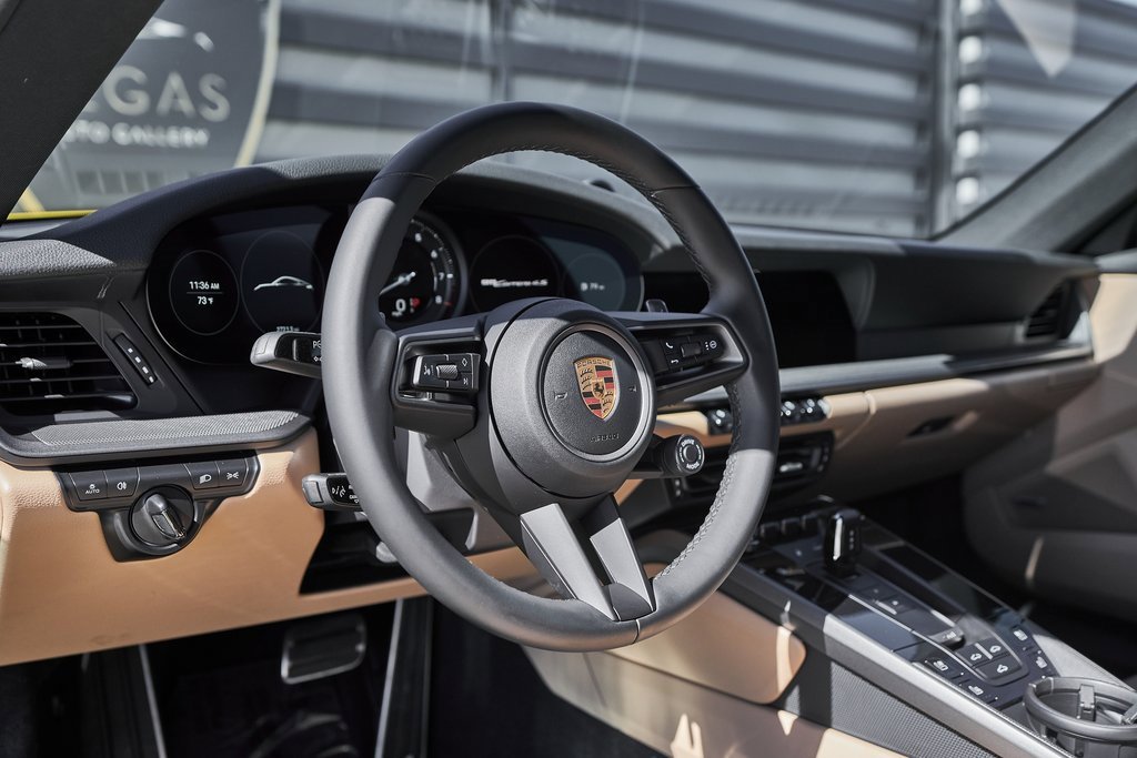 Used 2022 Porsche 911 Carrera 4S image 33
