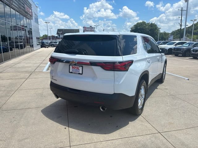 Used 2023 Chevrolet Traverse LS FWD image 7
