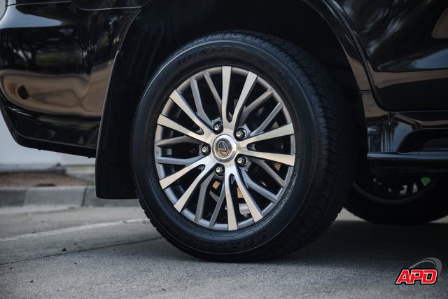 Used 2018 Lexus LX 570 4WD image 56