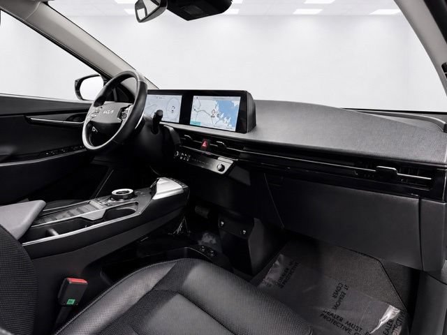 Used 2024 Kia EV6 Wind w/ Wind Technology Package AWD/4WD image 10