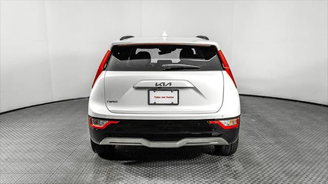 Used 2023 Kia Niro Wind w/ Wind Preserve Package FWD image 7