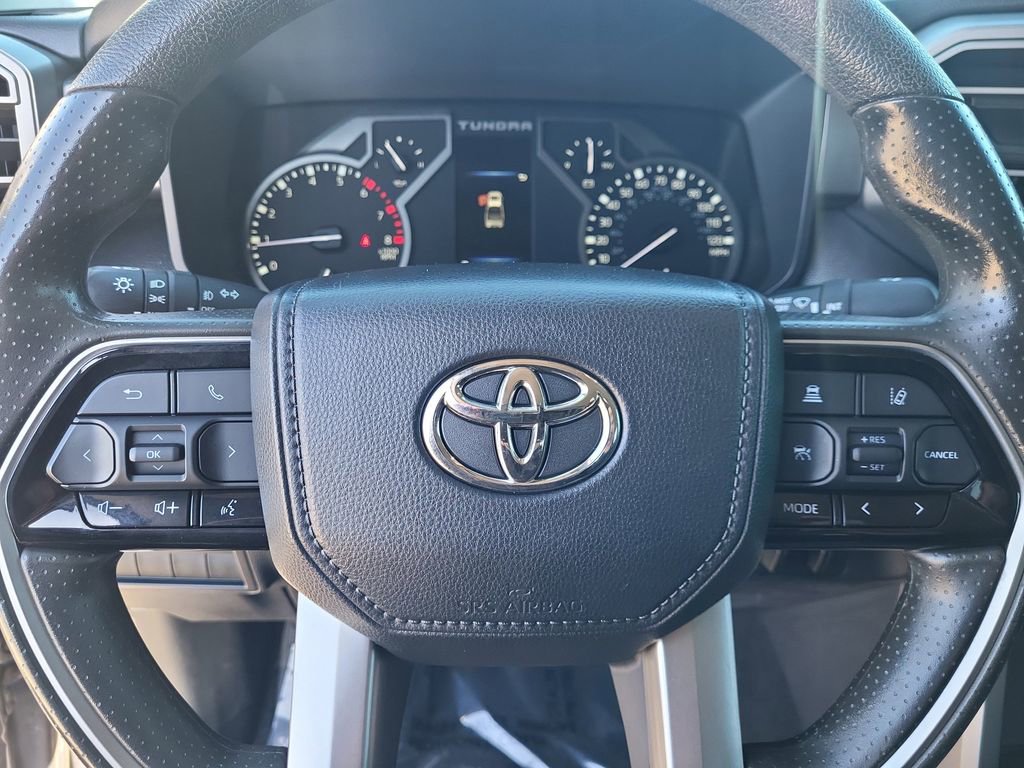 Used 2022 Toyota Tundra SR5 w/ SR5 Convenience Package image 17