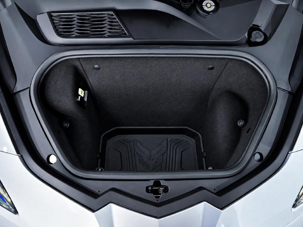 Used 2020 Chevrolet Corvette Stingray Premium Cpe w/ 3LT Preferred Equipment Group RWD image 12