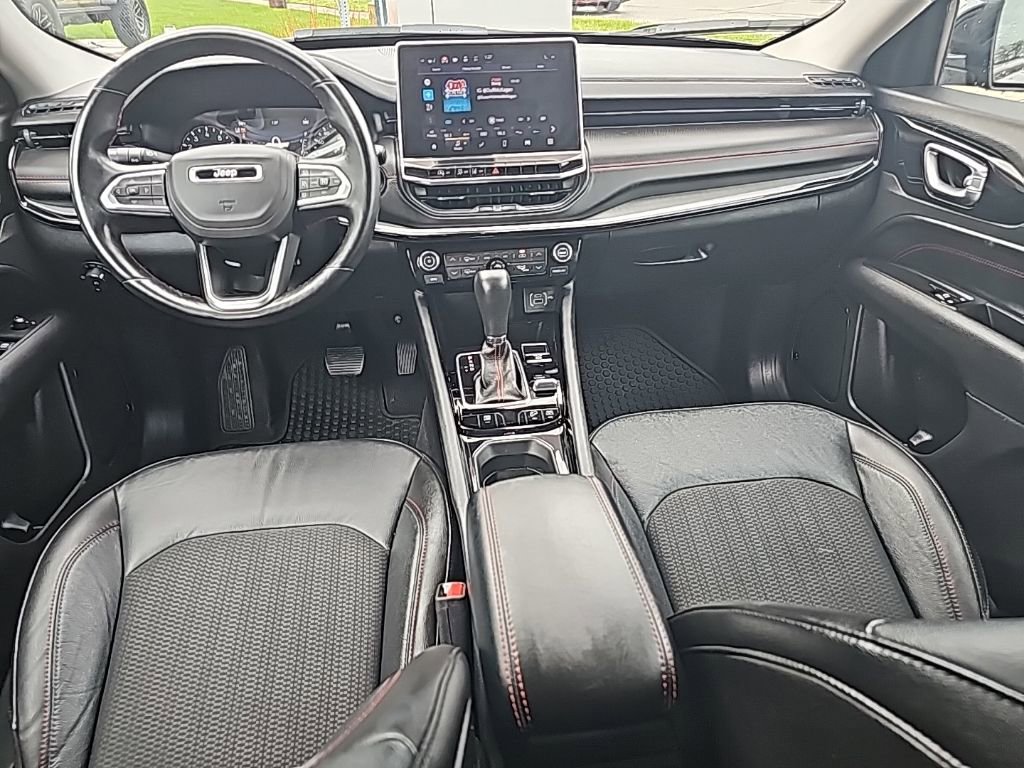 Certified 2022 Jeep Compass Trailhawk w/ Trailhawk Convenience Group AWD/4WD image 3