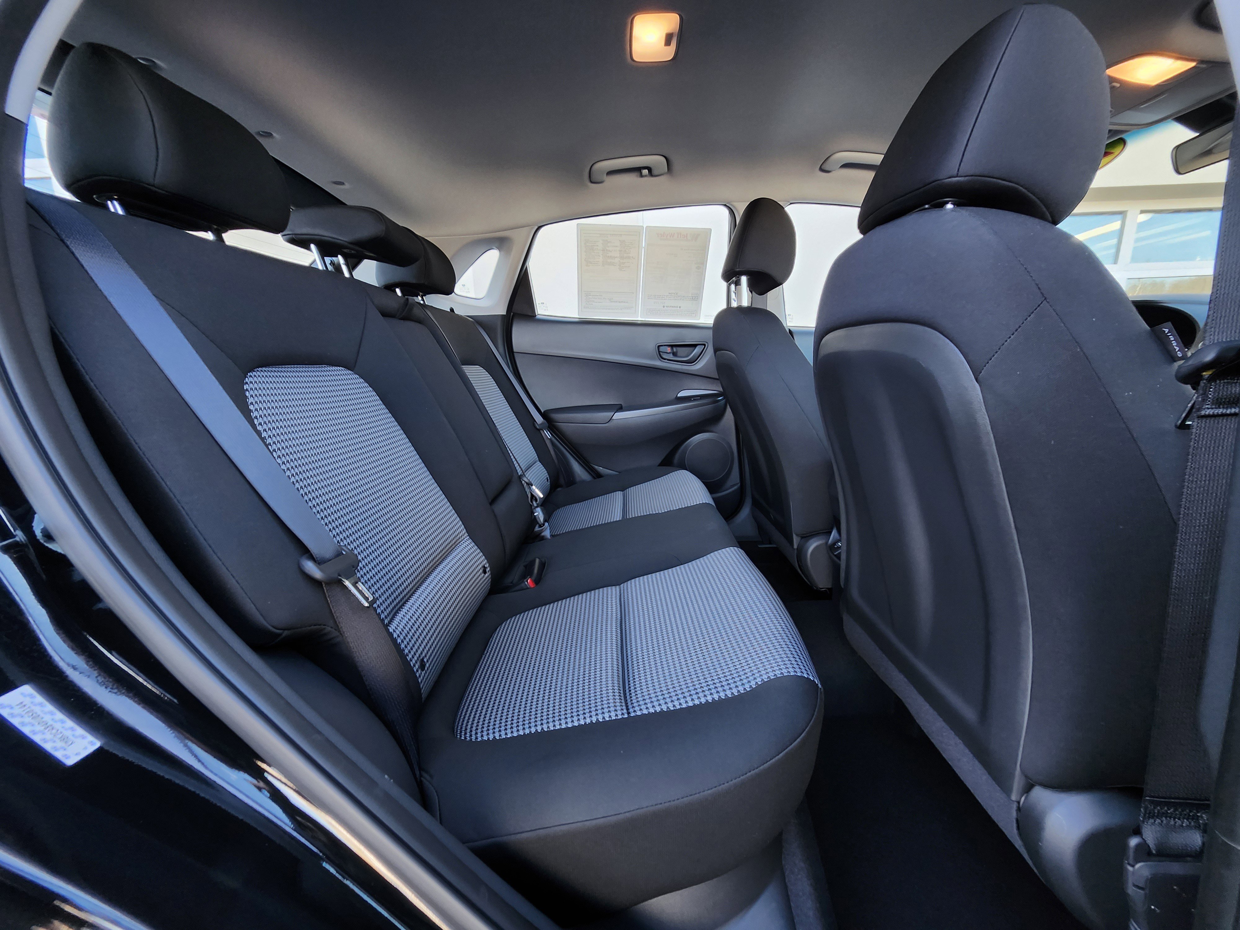 Used 2023 Hyundai Kona SE w/ Cargo Package image 25