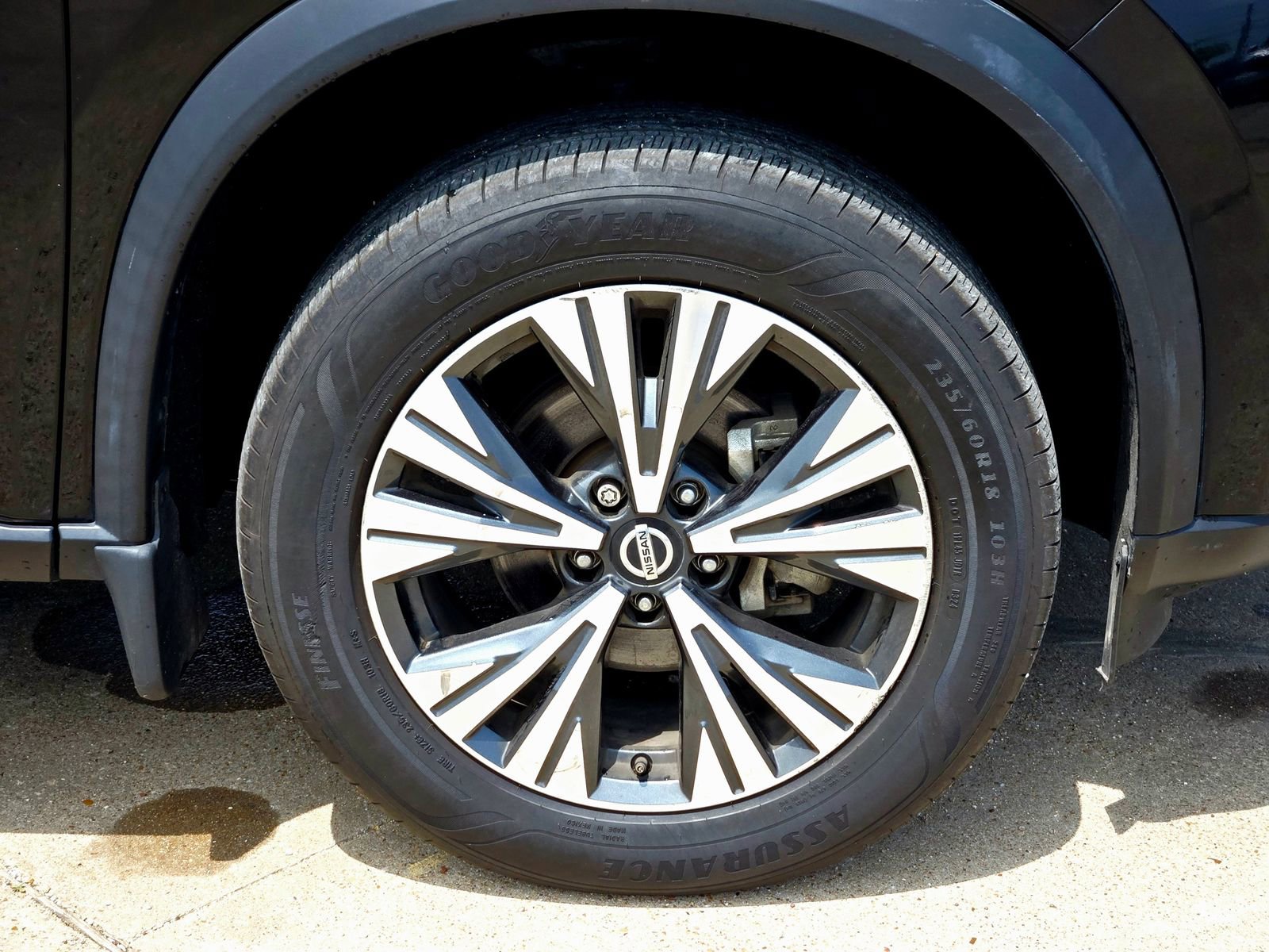 Used 2021 Nissan Rogue SV FWD image 8