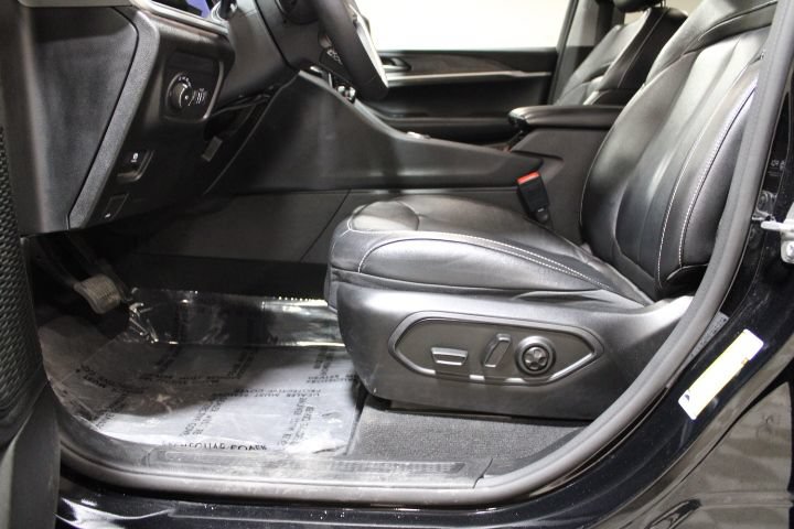 Used 2023 Jeep Grand Cherokee Limited AWD/4WD image 18