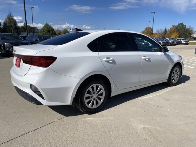 Used 2022 Kia Forte Sedan image 5